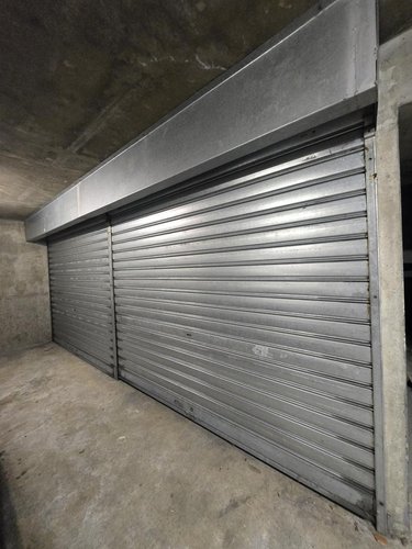 Garage et parking a vendre Ferney-Voltaire 01210 Ain 13 m2  40000 euros