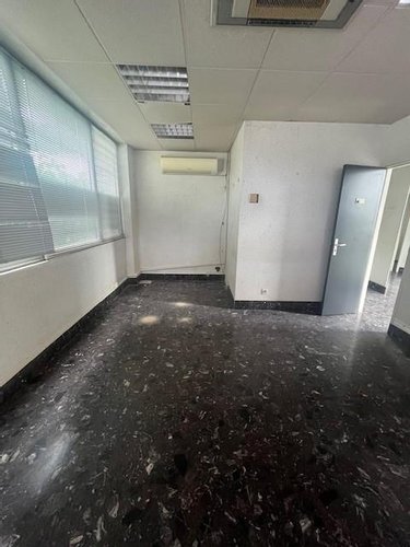 Fonds et murs commerciaux a vendre Fort-de-France 97200 Martinique 275 m2  525000 euros