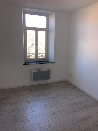 Location appartement Boulogne-sur-Mer 62200 Pas-de-Calais 46 m2 2 pièces 515 euros