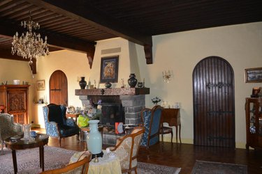 Viager maison Mozac 63200 Puy-de-Dôme 205 m2 9 pièces 70000 euros