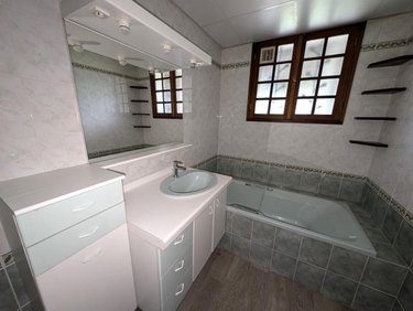 Maison a vendre Creuzier-le-Neuf 03300 Allier 184 m2 7 pièces 251520 euros