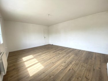 Location appartement Seiches-sur-le-Loir 49140 Maine-et-Loire 59 m2 2 pièces 491 euros