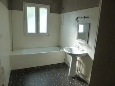 Immeuble a vendre Saumur 49400 Maine-et-Loire 661 m2  699800 euros