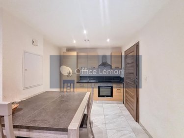 Immeuble a vendre Ségny 01170 Ain 310 m2  1200000 euros