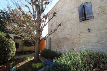 Maison a vendre Saintes 17100 Charente-Maritime 199 m2 5 pièces 262300 euros