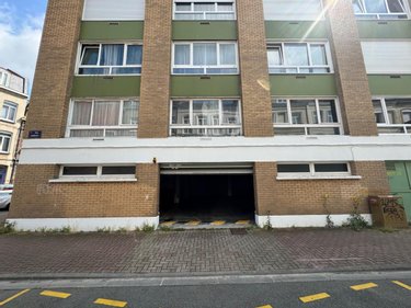 Location garage et parking Lille 59000 Nord 12 m2  85 euros