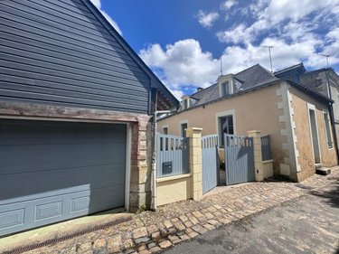 Location maison Château-Gontier-sur-Mayenne 53200 Mayenne 100 m2 6 pièces 900 euros