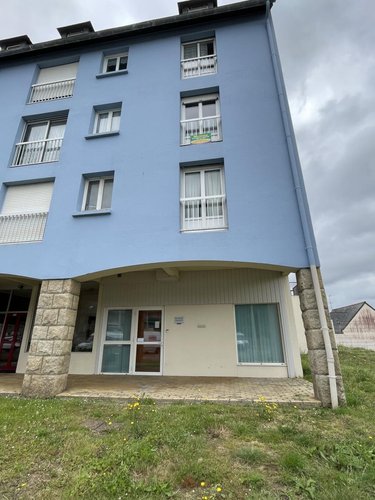 Fonds et murs commerciaux a vendre Paimpol 22500 Côtes-d'Armor 50 m2  384750 euros