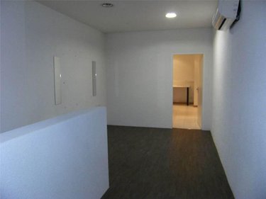 Location fonds et murs commerciaux Dole 39100 Jura 104 m2  900 euros