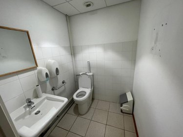 Location fonds et murs commerciaux Damparis 39500 Jura 115 m2  1200 euros