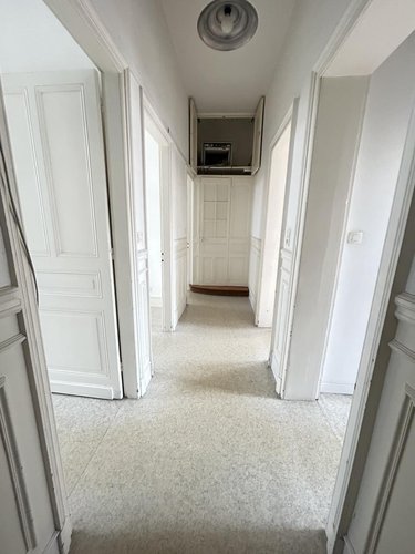 Location fonds et murs commerciaux Cambrai 59400 Nord 100 m2  980 euros