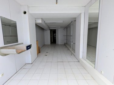 Fonds et murs commerciaux a vendre Vire-Normandie 14500 Calvados 58 m2  53500 euros