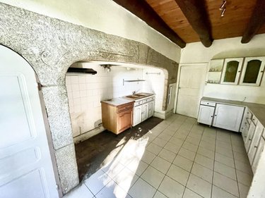 Maison a vendre Val-d'Arcomie 15320 Cantal 441 m2 12 pièces 365000 euros