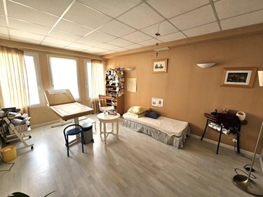 Fonds et murs commerciaux a vendre Troyes 10000 Aube 182 m2  239200 euros