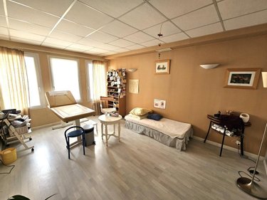 Fonds et murs commerciaux a vendre Troyes 10000 Aube 182 m2  239200 euros