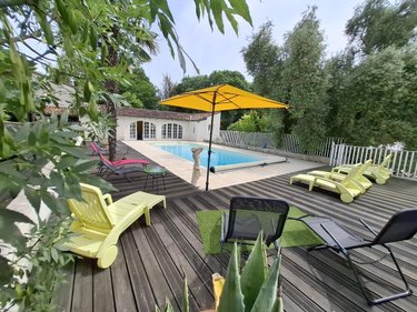 Maison a vendre Saintes 17100 Charente-Maritime 405 m2 11 pièces 500000 euros