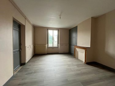 Immeuble a vendre Montargis 45200 Loiret 157 m2  194400 euros