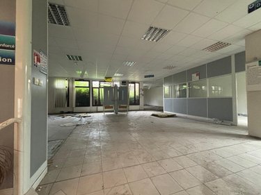 Fonds et murs commerciaux a vendre Arras 62000 Pas-de-Calais 460 m2  260500 euros