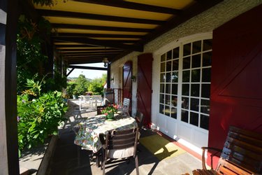 Viager maison Mozac 63200 Puy-de-Dôme 205 m2 9 pièces 70000 euros