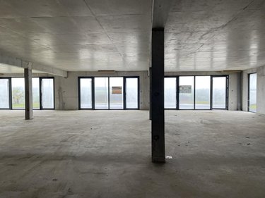 Fonds et murs commerciaux a vendre Uzel 22460 Côtes-d'Armor 300 m2  126000 euros