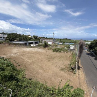 Terrain a batir a vendre Le Tampon 97430 Réunion 2043 m2  882250 euros
