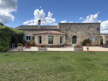 Maison a vendre Dauphin 04300 Alpes-de-Haute-Provence 228 m2  1658000 euros