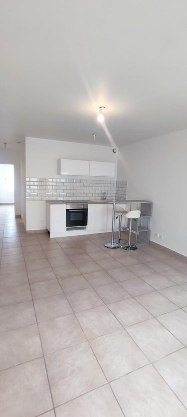 Location appartement Châlons-en-Champagne 51000 Marne 44 m2  680 euros