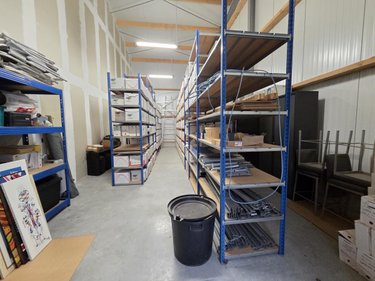 Fonds et murs commerciaux a vendre Plouigneau 29610 Finistère 288 m2  364400 euros