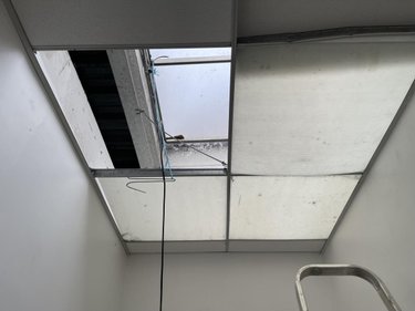 Fonds et murs commerciaux a vendre Locminé 56500 Morbihan 290 m2  230080 euros