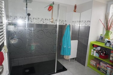Maison a vendre Plouvorn 29420 Finistère 223 m2 8 pièces 343860 euros