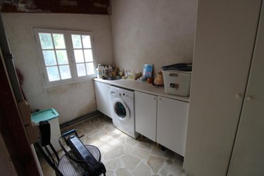 Maison a vendre Saintes 17100 Charente-Maritime 405 m2 11 pièces 592800 euros