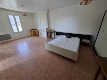 Immeuble a vendre Saintes 17100 Charente-Maritime 174 m2  251808 euros