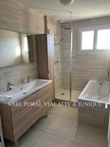 Location appartement Ambérieu-en-Bugey 01500 Ain 125 m2 4 pièces 1256 euros