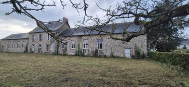 Maison a vendre La Cornuaille 49440 Maine-et-Loire 270 m2  104000 euros