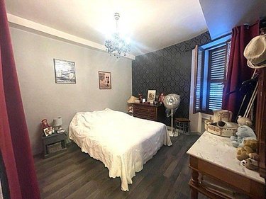 Immeuble a vendre Sassenage 38360 Isère 145 m2  260000 euros