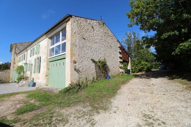 Maison a vendre La Chapelle-des-Pots 17100 Charente-Maritime 183 m2 7 pièces 299022 euros