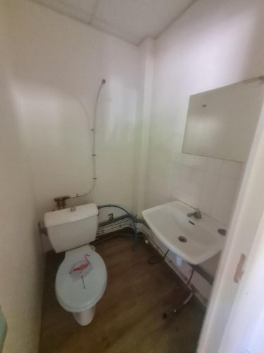Location fonds et murs commerciaux Montoire-sur-le-Loir 41800 Loir-et-Cher 28 m2  500 euros