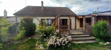 Location maison Villers-Bretonneux 80800 Somme 74 m2  811 euros