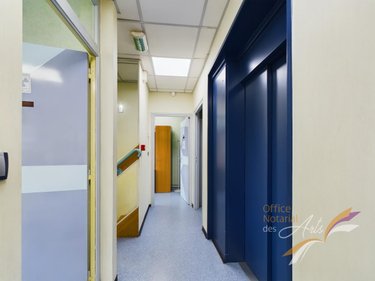 Fonds et murs commerciaux a vendre Maubeuge 59600 Nord 98 m2  363700 euros