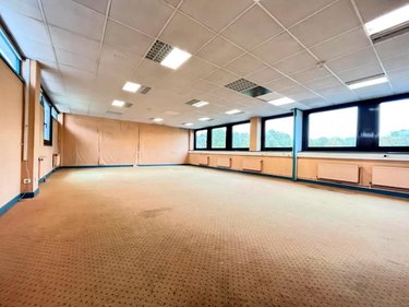 Fonds et murs commerciaux a vendre Saint-Laurent-Blangy 62223 Pas-de-Calais 781 m2  780000 euros