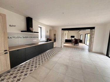 Maison a vendre Plomeur 29120 Finistère 858 m2  1292000 euros