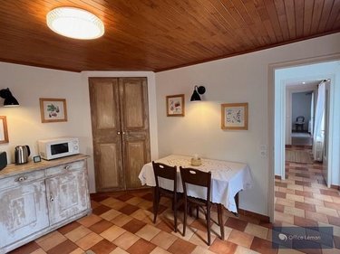 Immeuble a vendre Challex 01630 Ain 140 m2  584000 euros