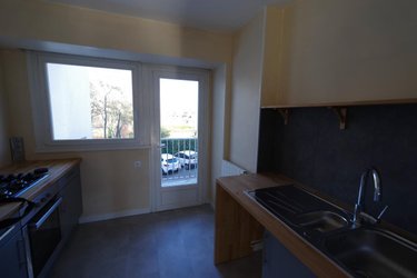 Location appartement Calais 62100 Pas-de-Calais 80 m2  820 euros