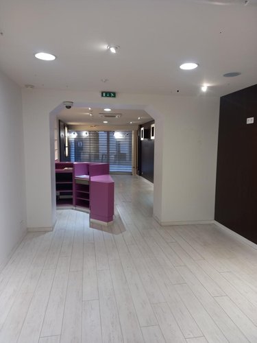 Location fonds et murs commerciaux Bourg-en-Bresse 01000 Ain 66 m2  706 euros