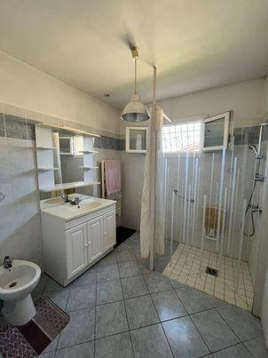 Maison a vendre Pierrelatte 26700 Drôme 153 m2 6 pièces 292600 euros