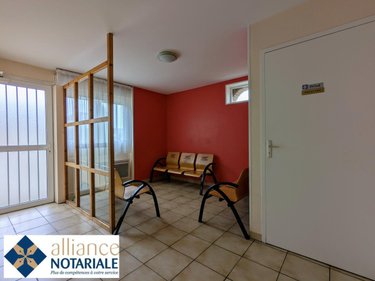 Location fonds et murs commerciaux Vire-Normandie 14500 Calvados 72 m2  832 euros