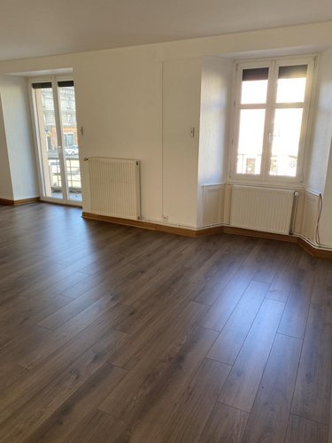 Immeuble a vendre Pont de Roide Vermondans 25150 Doubs 550 m2  525000 euros