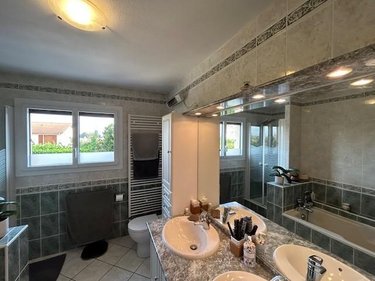 Maison a vendre Pont-du-Château 63430 Puy-de-Dôme 122 m2 7 pièces 440000 euros