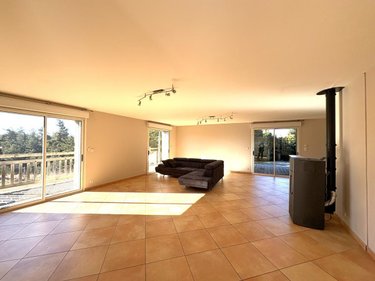 Location maison Peyre en Aubrac 48130 Lozère 160 m2 6 pièces 1000 euros