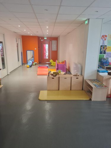 Location fonds et murs commerciaux Boulogne-Billancourt 92100 Hauts-de-Seine 180 m2  4280 euros